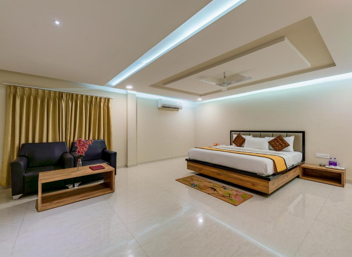 Vov Hotels Vijayapura Биджапур Экстерьер фото