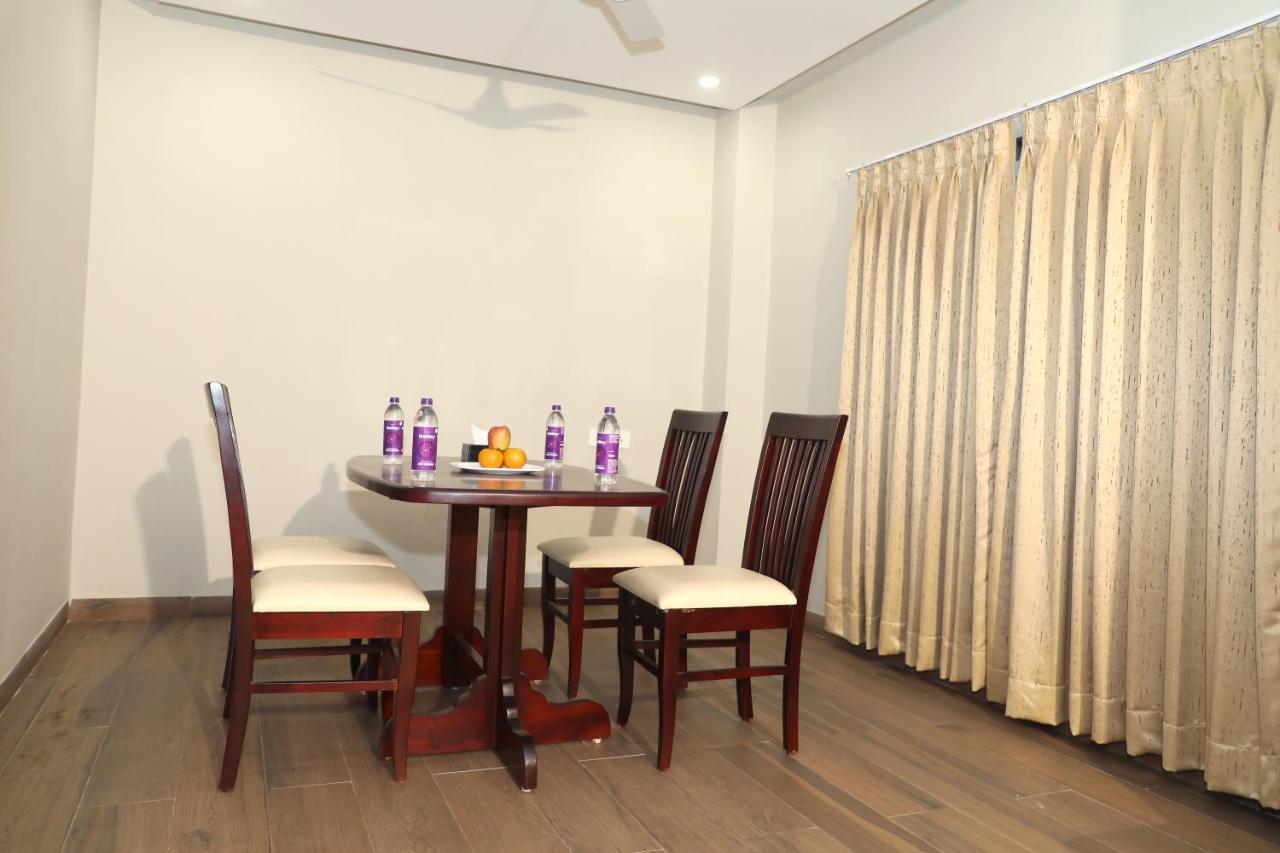Vov Hotels Vijayapura Биджапур Экстерьер фото